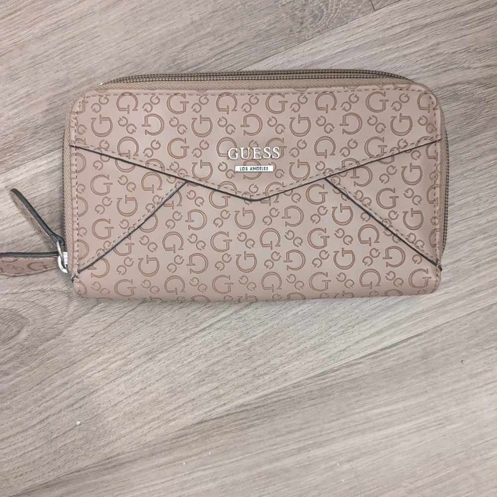 Guess Wallet